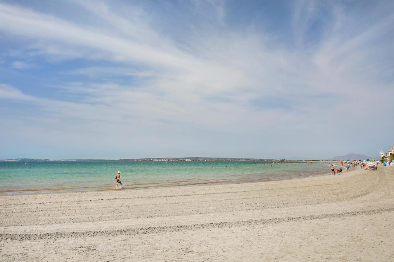 ✩Direct Beach Location ✩ Familyfriendly ✩ Netflix Санта Пола Экстерьер фото